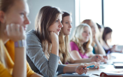 Por que fugir da aplicação de aulas teóricas?